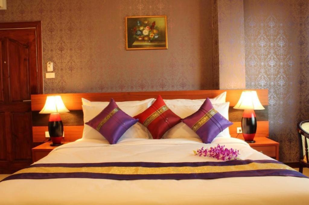 Sirimathani Hotel Лей Екстер'єр фото