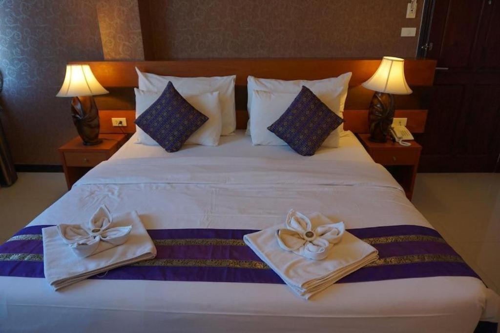 Sirimathani Hotel Лей Екстер'єр фото