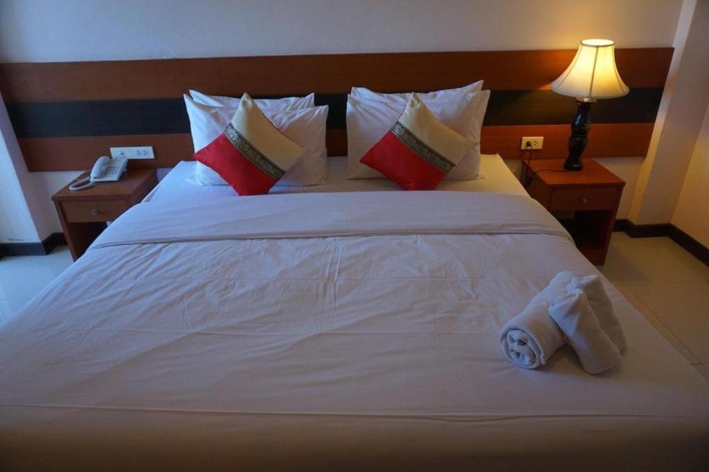 Sirimathani Hotel Лей Екстер'єр фото