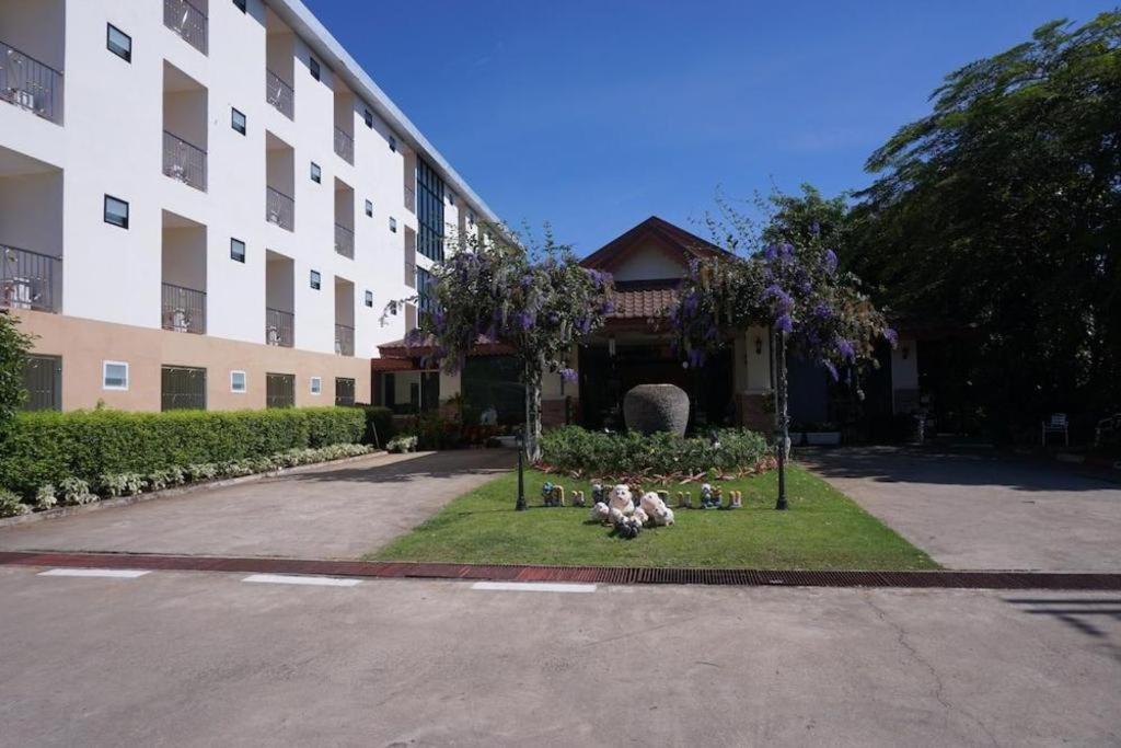Sirimathani Hotel Лей Екстер'єр фото
