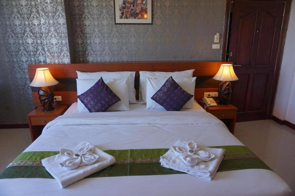 Sirimathani Hotel Лей Екстер'єр фото